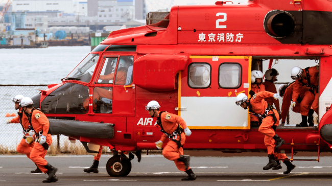 東京出初式に現れた航空消防の専門部隊「エアハイパーレスキュー」に新たな期待、沸く！