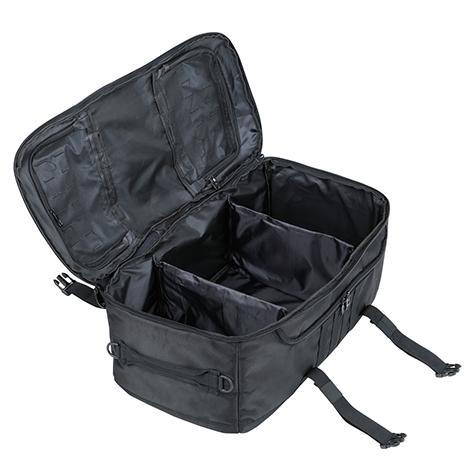 EMSバッグとしても使用可能な仕切り仕様。蓋裏にメッシュポケット2カ所