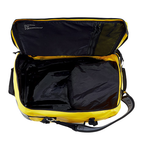開口幅が広く、用具を簡単に整理可能。蓋の内側に2つのポケット、バッグの内側に8つのギアループ付